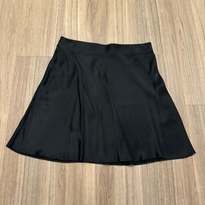 Never Worn Quince 100% Silk Skirt Size S
